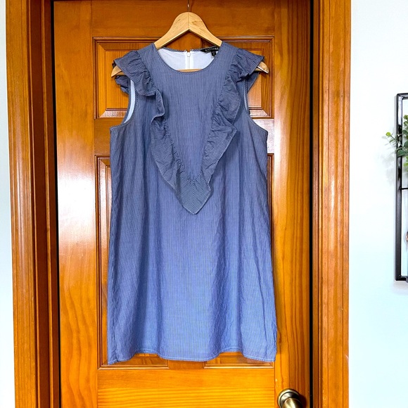 Express Blue/White Pinstripe Ruffle Shift Dress M - Picture 1 of 8